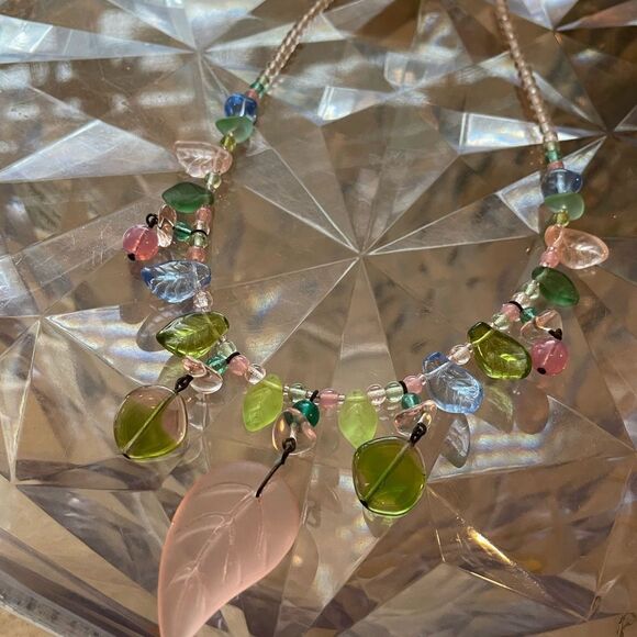 The Country Ewe LTD Glass Beaded Flower Necklace from New York - Picture 14 of 15